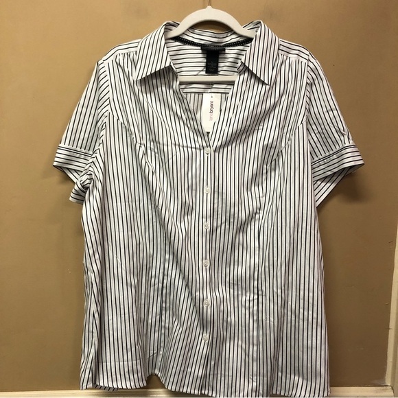 Lane Bryant White Black SIlver Striped Button Front Top Size 22 NWT - Picture 1 of 6